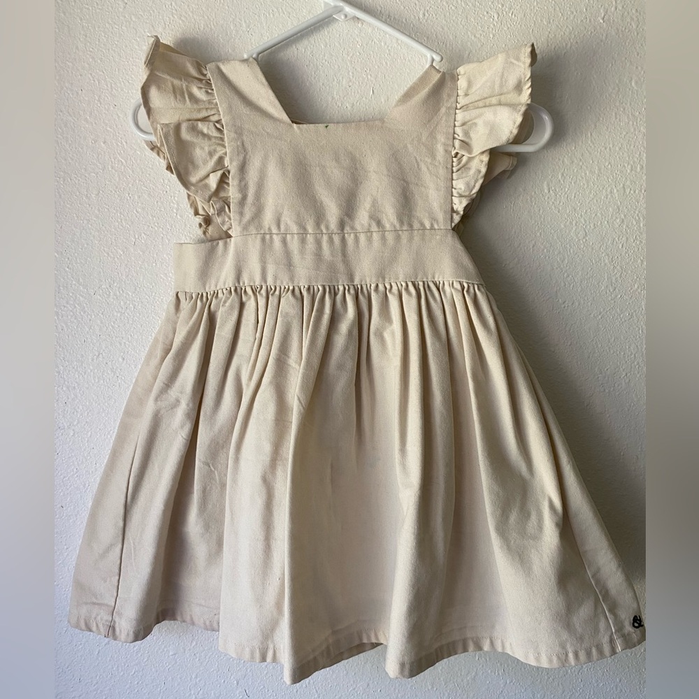 Wren & James Girl Dress Size 5 Linen Girl Dress with Buttons and Ruffles